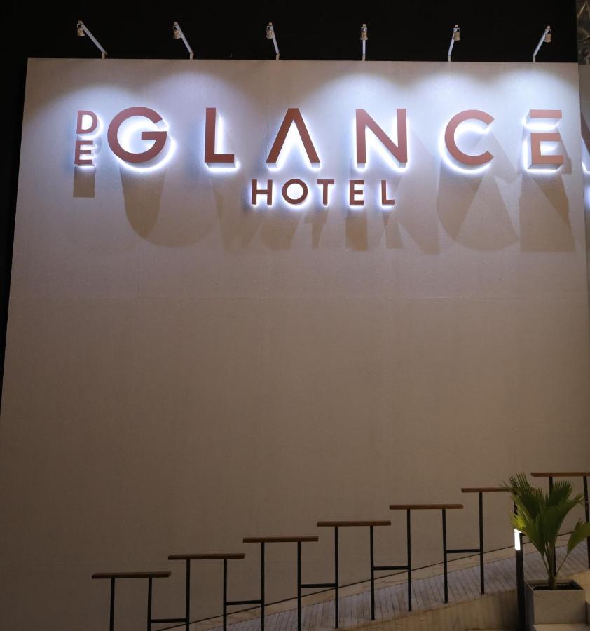 De Glance Hotel Súrat Exteriér fotografie