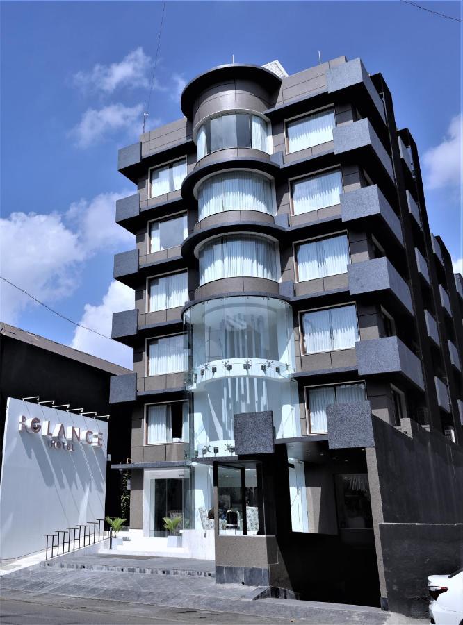 De Glance Hotel Súrat Exteriér fotografie